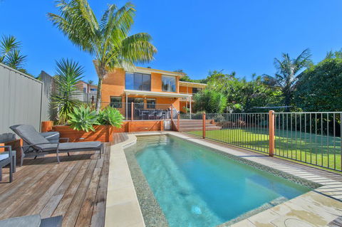 Flynns Beach Retreat - Foster Accommodation 0