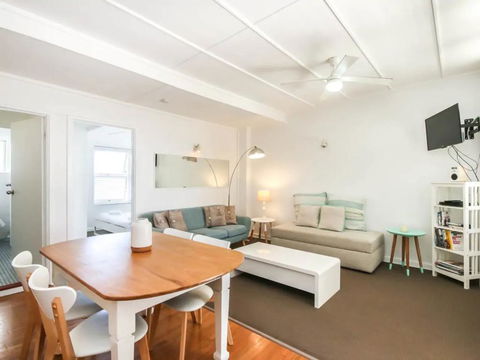 Funky 1 Bedroom Beach Pad By The Beach - Foster Accommodation 1