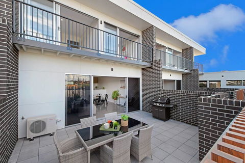 G149 - Apt 2 - Foster Accommodation 0