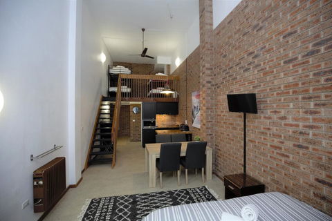 Gables 11 On Clyde Street - Foster Accommodation 0