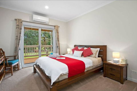 GALBRAITH BEACH STUDIO 1 - Foster Accommodation 0