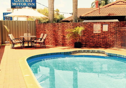 Gateway Motor Inn - Foster Accommodation 2