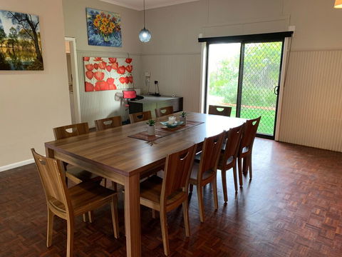 Gazebo Motor Inn - Foster Accommodation 1