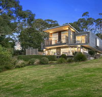 Georges Boutique Hotel and Culinary Retreat - Foster Accommodation