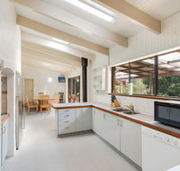 Getaway South Coast - Holiday House with Pool - Foster Accommodation