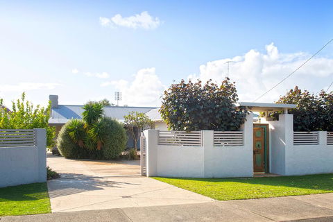 GIFFORD HOUSE - Foster Accommodation 1