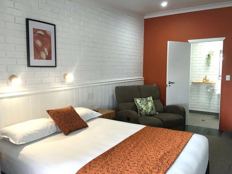 Gin Gin Village Motor Inn Motel - Foster Accommodation 1
