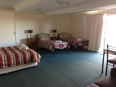 Glengarry 1 - Foster Accommodation 2