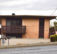 Gmall's Shared Motel - Foster Accommodation