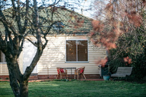 Goldies On Piper Kyneton - Foster Accommodation 3