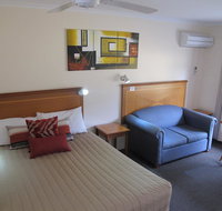 Golfers Lodge Motel - Foster Accommodation