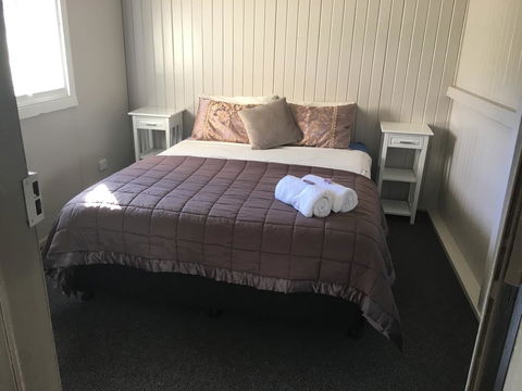 Goondihill Hotel - Foster Accommodation 3