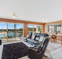 Grand Pacific 2 Unit 2 - Foster Accommodation