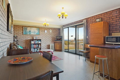 Grandview Apartment - Ocean Views - Foster Accommodation 2