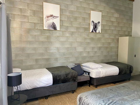 Granite Belt Cabins - Foster Accommodation 0