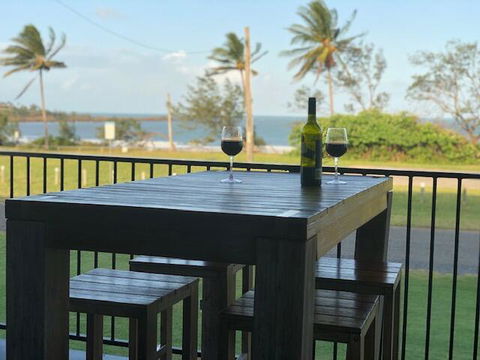 Grasstree Beachfront Shacks - Foster Accommodation 0