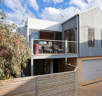 Great Ocean Retreat 5-7 - Foster Accommodation