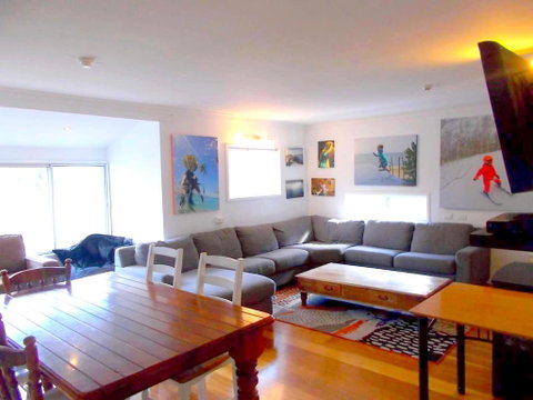 Great Value Thredbo Chalet - Foster Accommodation 1