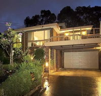 Great Views/Location 5 bedrooms in Glen Waverley - Foster Accommodation