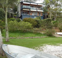 Green Point Lakehouse - Foster Accommodation