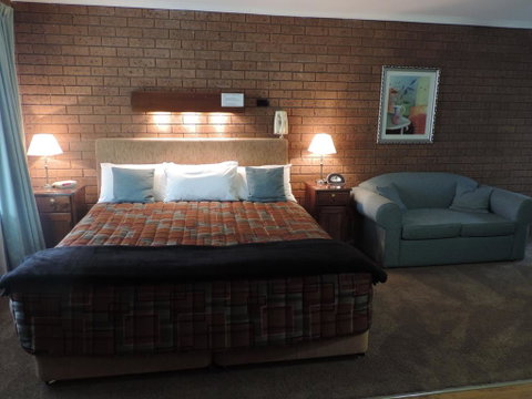 Greenacres Motel - Foster Accommodation 0