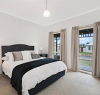 GUILDFORD COTTAGE - Foster Accommodation