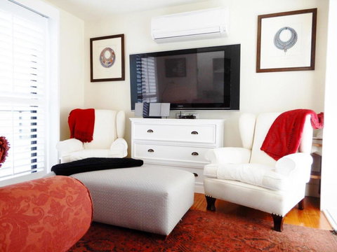 Gulls Way - Foster Accommodation 0