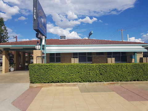 Gunsynd Motor Inn - Foster Accommodation 1