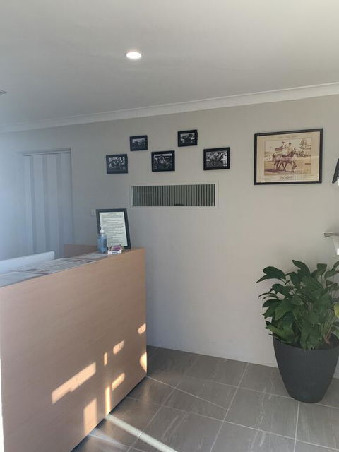 Gunsynd Motor Inn - Foster Accommodation 2