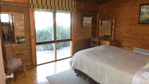 Gunyah Valley Retreat - Foster Accommodation 3