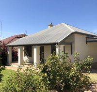 Happy Hours - Foster Accommodation