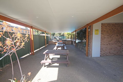 Hawaiian Gardens - Unit 3 - Foster Accommodation 2
