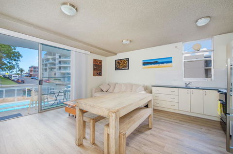 Headlands 8 1 Clarence Street - Foster Accommodation 3