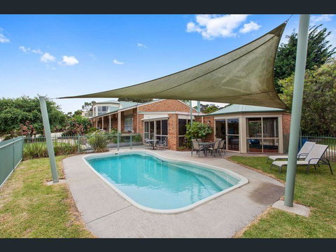 Heritage Bed & Breakfast - Foster Accommodation 1