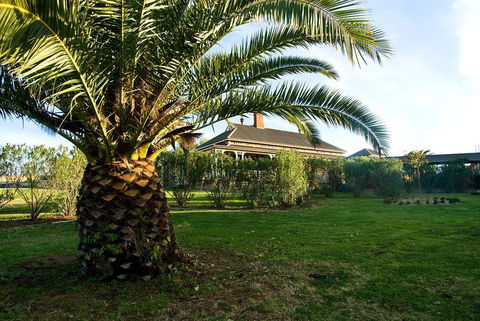 Hermitage Hill Country Retreat - Foster Accommodation 3