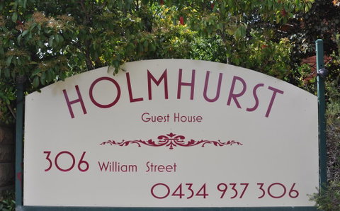 Holmhurst Guest House - Foster Accommodation 0