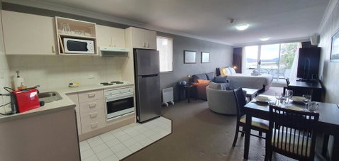Horizons 201 - Lake Jindabyne Waterfront - Foster Accommodation 2