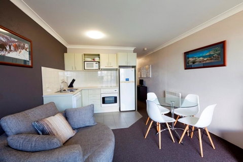 Horizons 414 - Lake Jindabyne Waterfront - Foster Accommodation 2