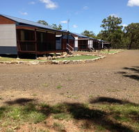 Horsepower Cabins - Foster Accommodation