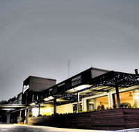 Hotel Gracelands - Foster Accommodation