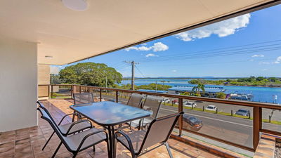 Island View 4 -Opposite Wallis Lake!