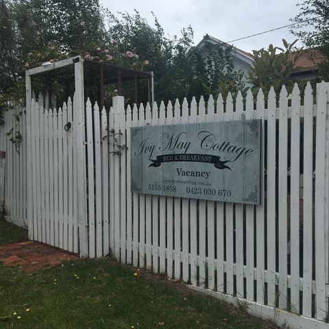 Ivy May Cottage - Foster Accommodation 3