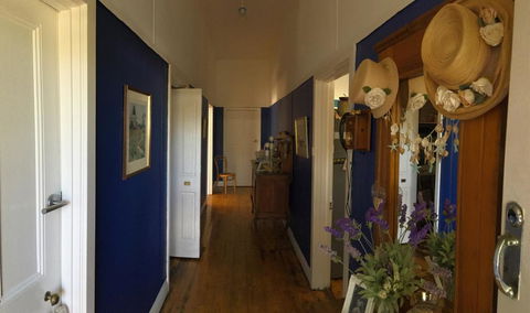 Ivy May Cottage - Foster Accommodation 0