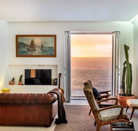 Im living in a dream - Cliffside Penthouse - Foster Accommodation