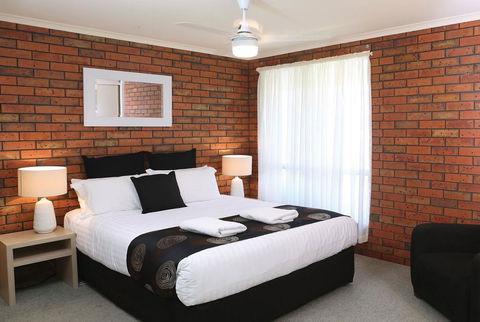 Jacaranda Holiday Units - Foster Accommodation 3