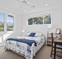 Jetty Splendour Guest Bedroom with Bathroom en-suite B'nB - Foster Accommodation