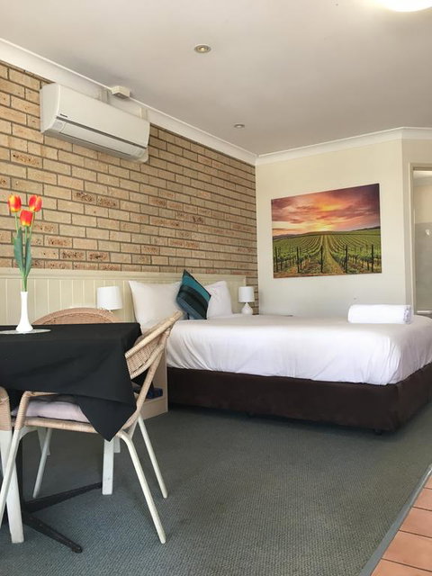 Jolly Swagman Motor Inn - Foster Accommodation 3