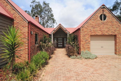 Kangaroo Valley House - Contemporary Luxury! - Foster Accommodation 2