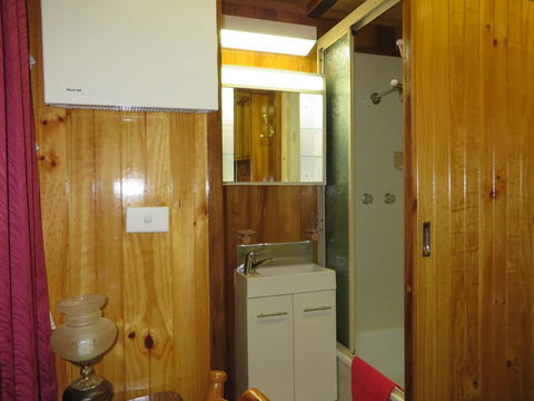 Karelia Alpine Lodge - Foster Accommodation 3