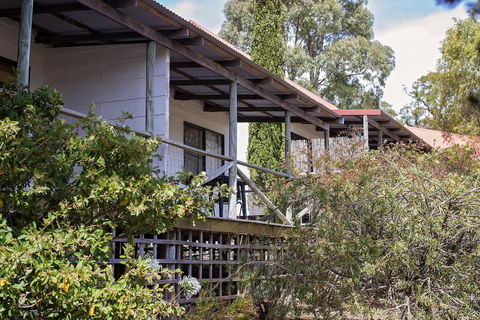 Karribank And The Karri On Bar - Foster Accommodation 1